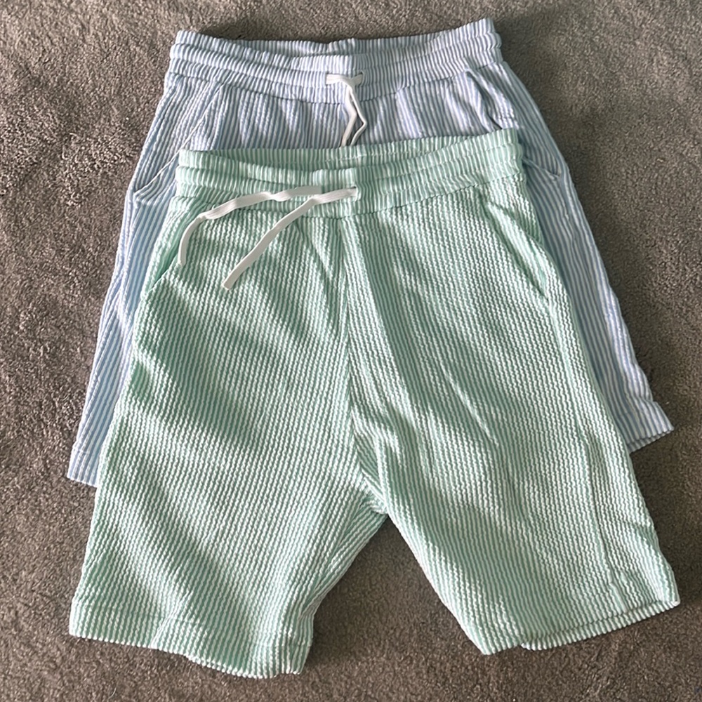 Bundle of Zara Men’s Medium Seersucker Blue and Green Shorts 2 pairs